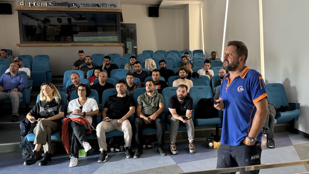 Afet ve Acil Durum Yönetimi Başkanlığı ve Anadolu Ajansı'ndan Eğitim Hamlesi