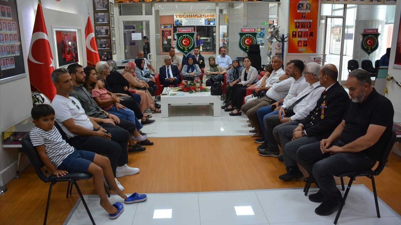 Afyonkarahisar'da 2012 Patlamasında Şehit Olan Askerler Anıldı