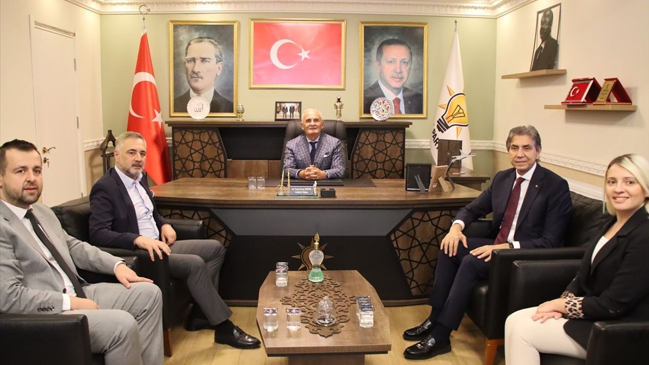 AK Parti Genel Başkan Yardımcısı Yılmaz, Kırklareli'nde Siyasi Hedefleri Açıkladı