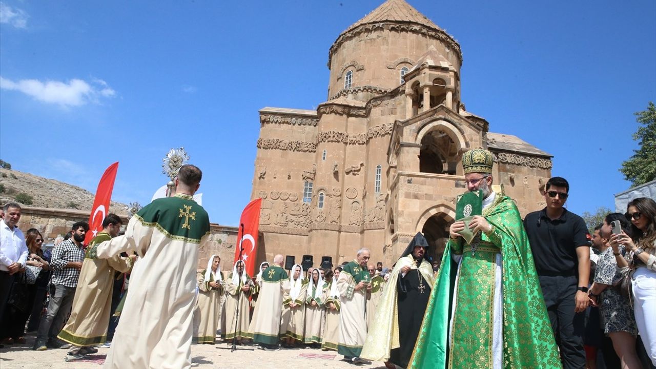 Akdamar Kilisesi'nde 12. Ayin Gerçekleşti