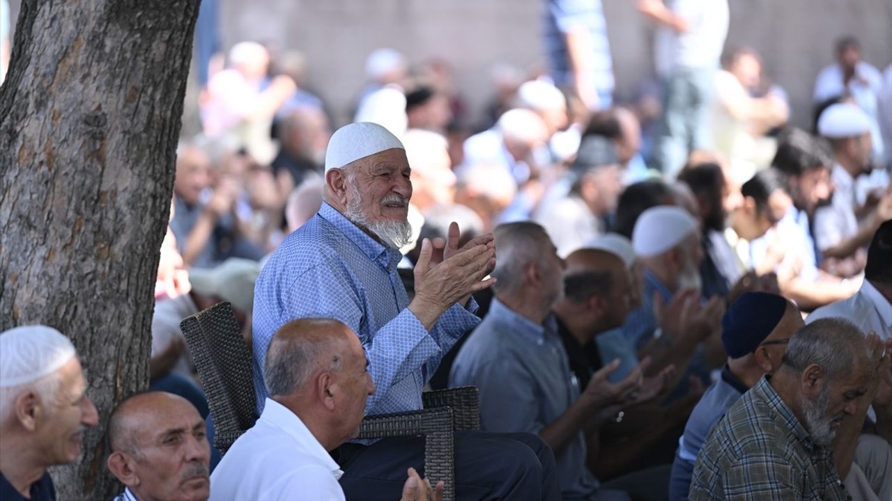 Ankara'da Ayşenur Ezgi Eygi İçin Gıyabi Cenaze Namazı