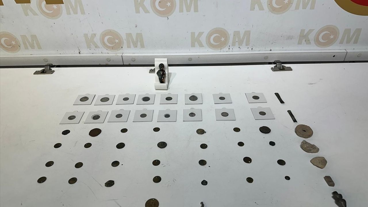 Ankara'da Kaçak Tarihi Eser Operasyonu