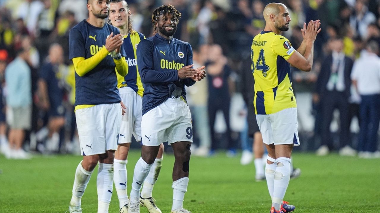 Antalyaspor - Fenerbahçe Maçı Hangi Kanalda, Ne Zaman, Şifresiz mi? İşte Yayın Bilgileri