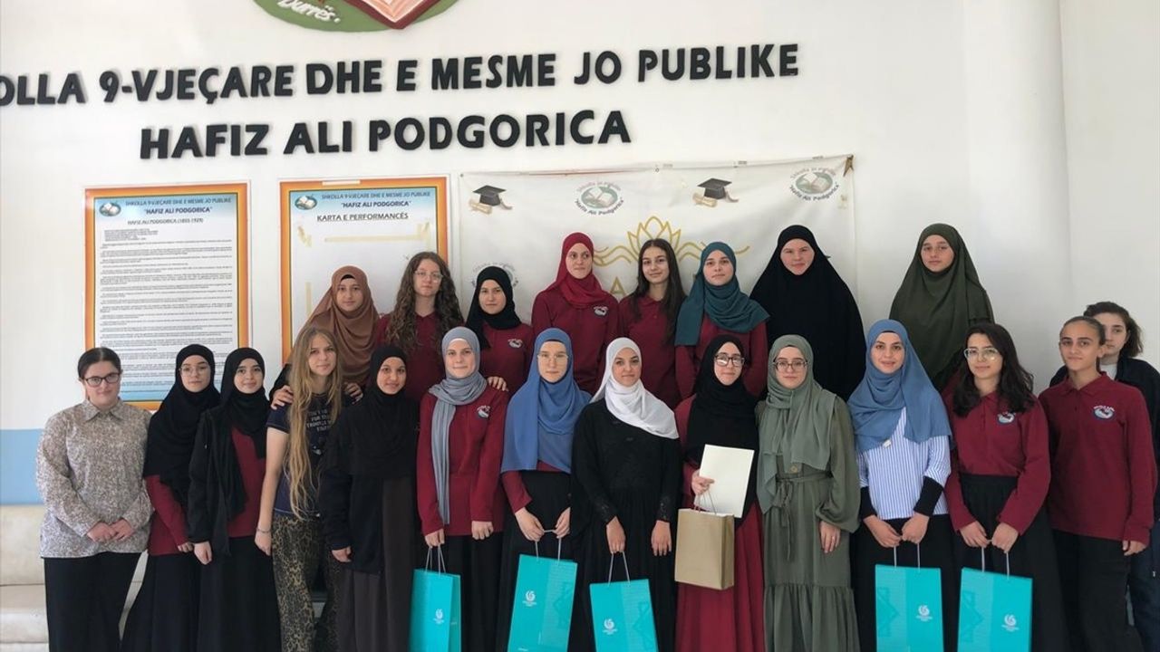 Arnavutluk’ta Türkçe Öğrenen Öğrencilere Kompozisyon Yarışması