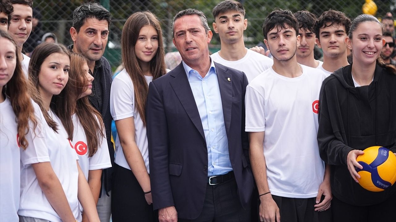 Ataşehir'de Eda Erdem Parkı ve Voleybol Sahası Açıldı