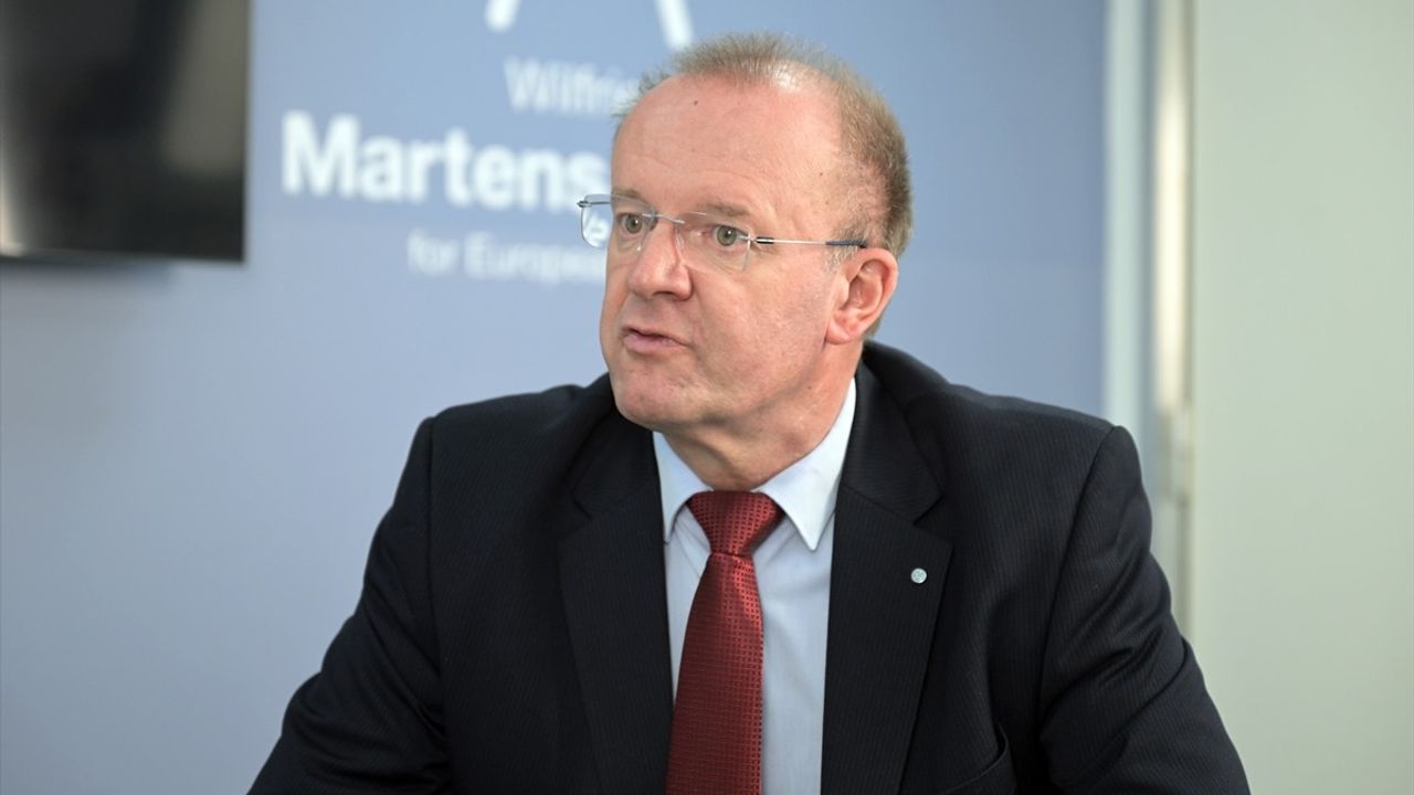 Avrupa Parlamentosu'nda Aşırı Sağcı Grupların Etkisi