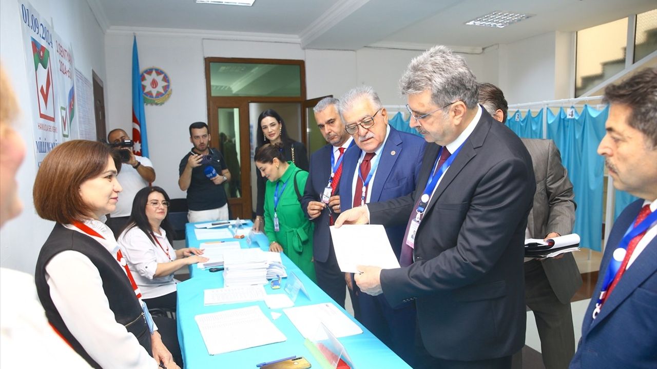 Azerbaycan'da 7. Dönem Milletvekili Seçimleri Başladı