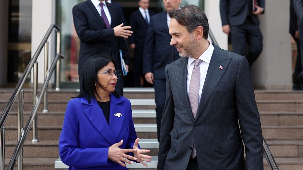 Bakan Bayraktar, Venezuela ile Enerji İşbirliklerini Görüştü