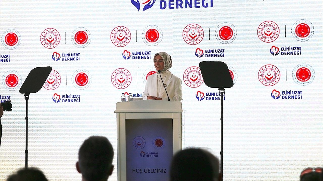 Bakan Göktaş, Hatay'da Çocuk Evleri Sitesi Açılışında Önemli Mesajlar Verdi