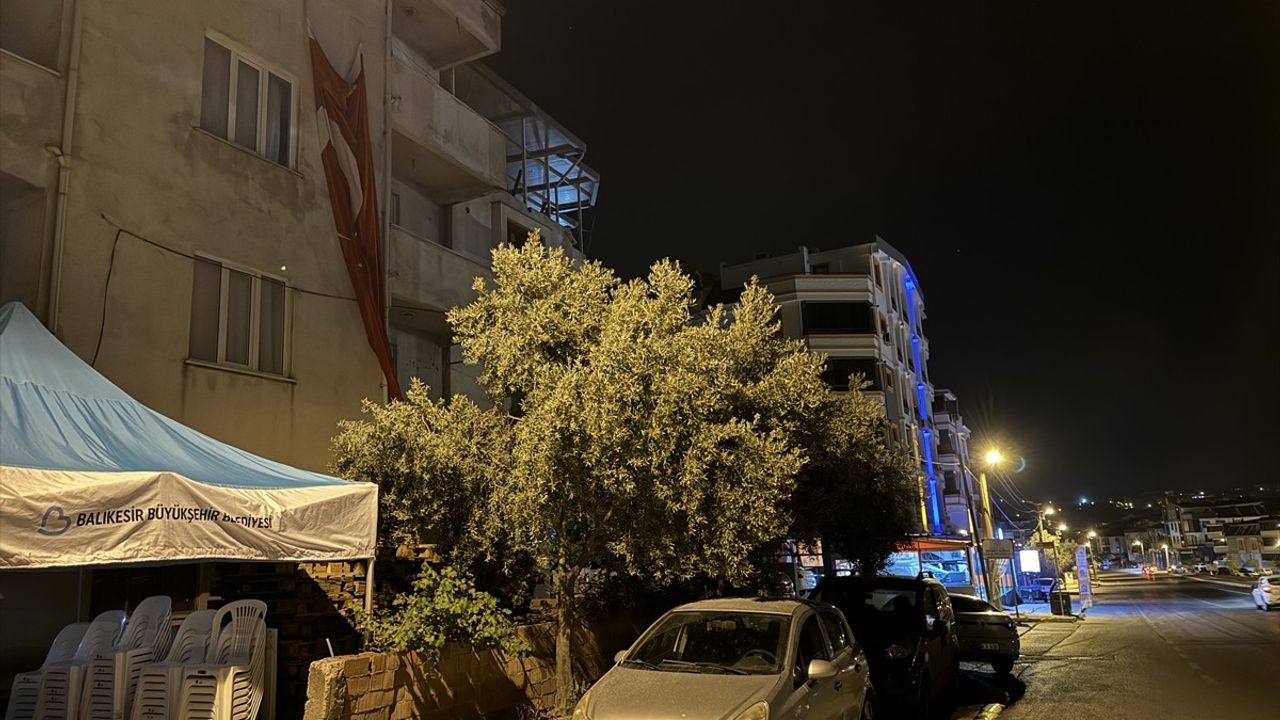 Balıkesir Valisi Ustaoğlu'dan Şehit Ailesine Anlamlı Ziyaret