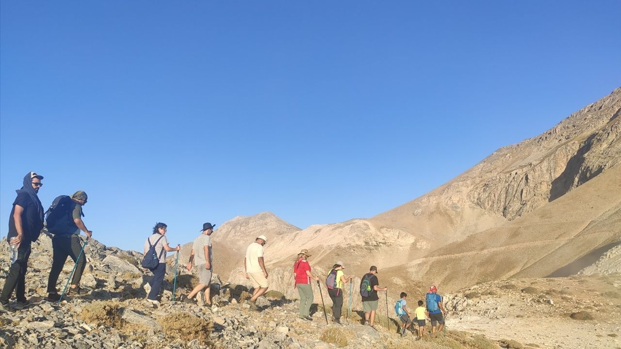 Batman'da Mereto Dağı'na Tırmanış Etkinliği