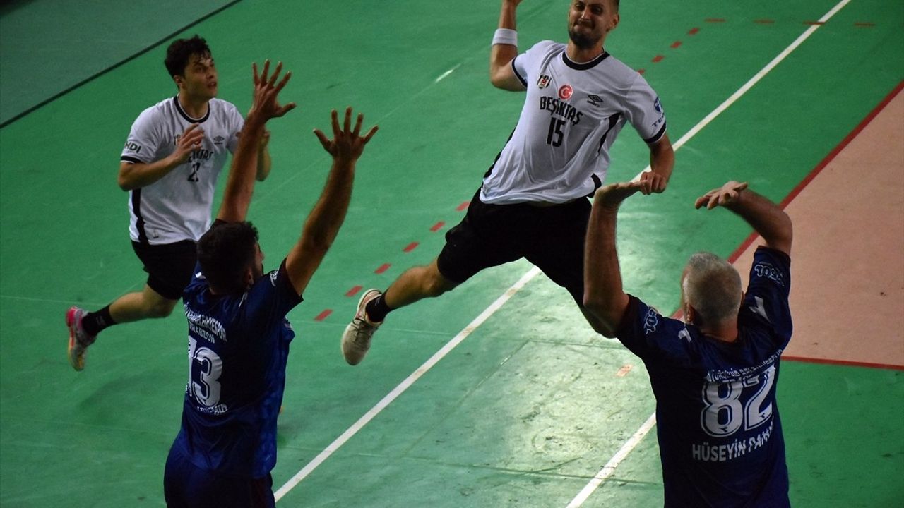 Beşiktaş Hentbol Takımı, Trabzon'u Farklı Geçti