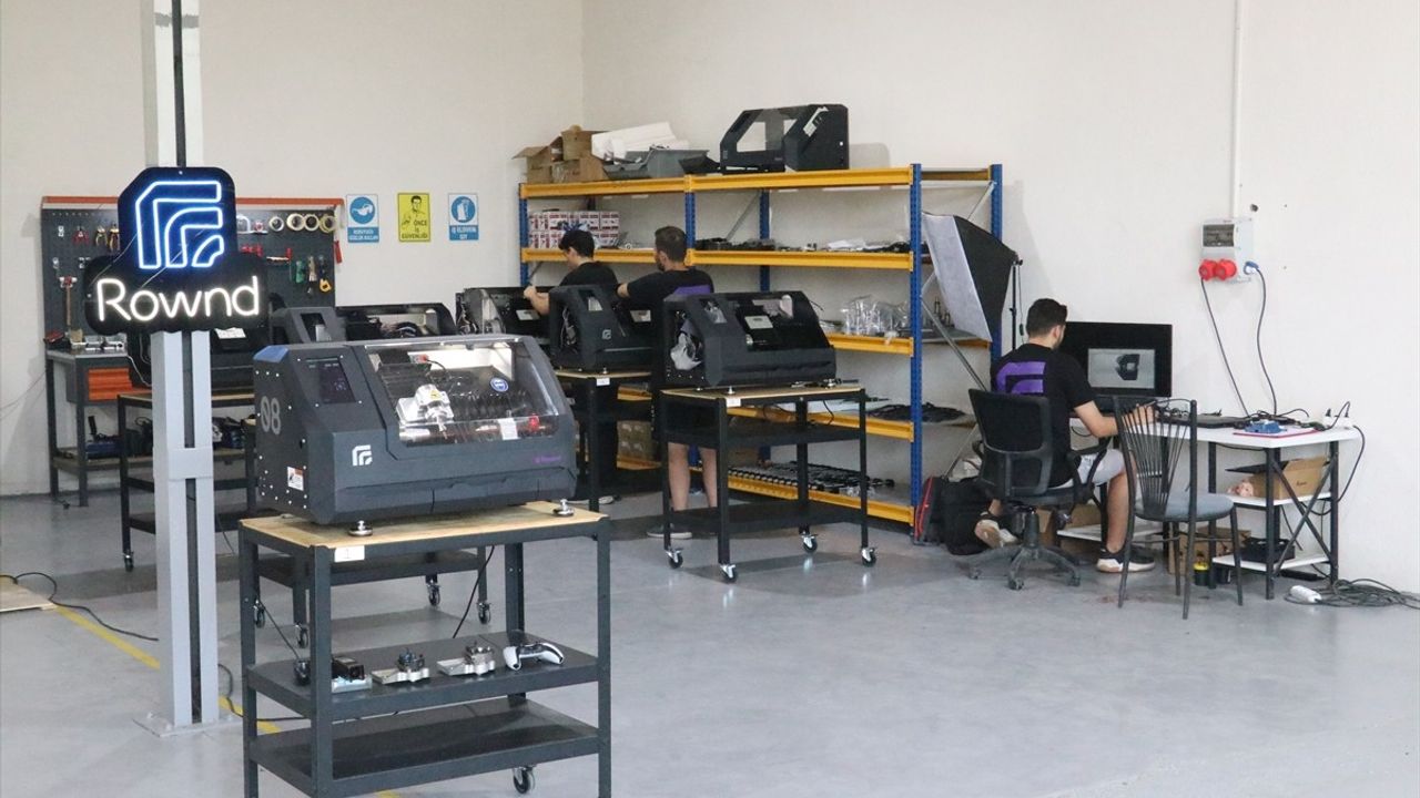 Bursa'dan Dünyaya, Genç Mühendislerin CNC Makinesi İhracı