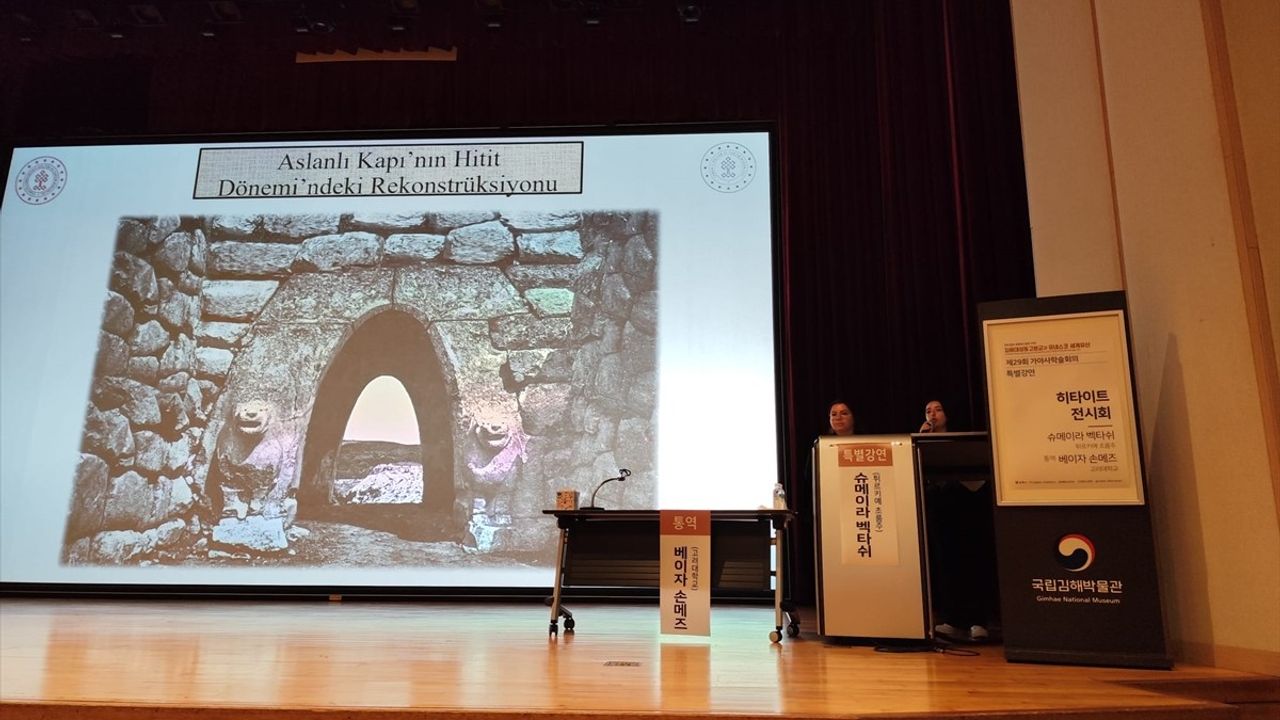 Çorum Kültür ve Turizm Müdürü Sümeyra Bektaş, Hititler'i Güney Kore'de Anlattı