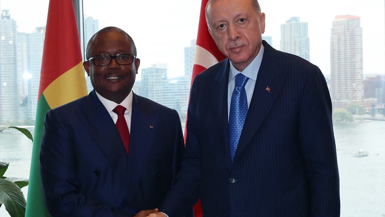 Cumhurbaşkanı Erdoğan, Gine Bissau Lideri Embalo ile Bir Araya Geldi