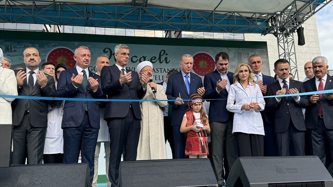 Cumhurbaşkanı Erdoğan Kocaeli'de Deprem Hazırlıkları ve Yatırımlar Üzerine Konuştu