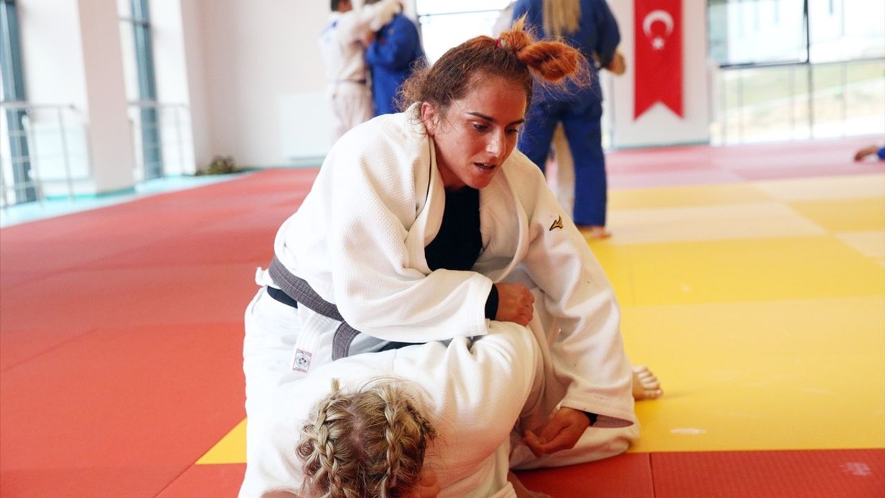 Döndü Yeşilyurt'un Paris 2024 Hedefi Altın Madalya