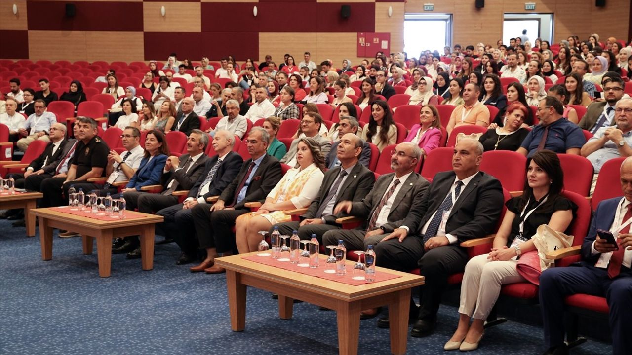 Edirne'de 16. Ulusal Fen Bilimleri ve Matematik Eğitimi Kongresi Açıldı