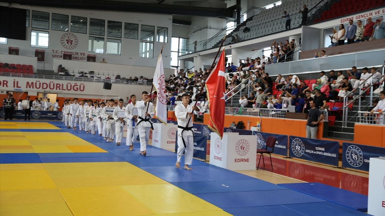 Edirne'de Uluslararası Judo Turnuvası Coşkuyla Başladı