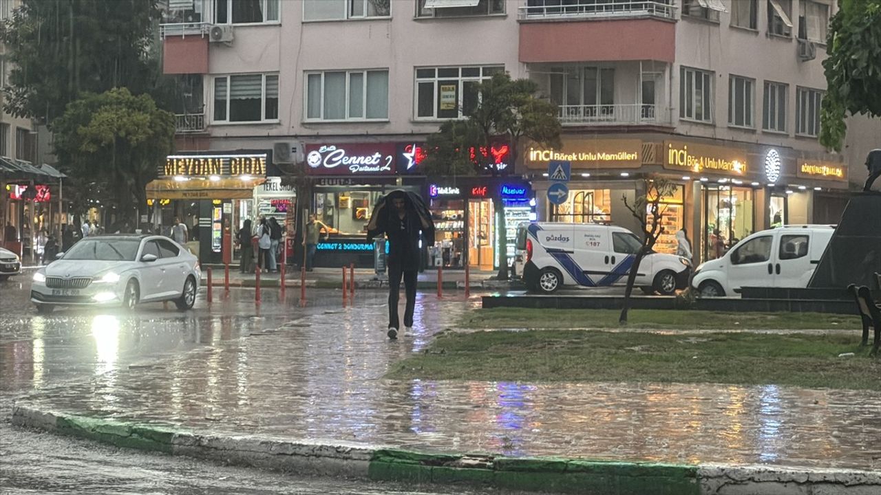 Edirne ve Kırklareli'nde Şiddetli Sağanak Yağışlar