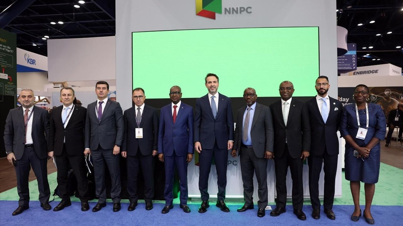 Enerji Bakanı Bayraktar'ın ABD Ziyareti: İşbirliği Fırsatları Geliştirildi