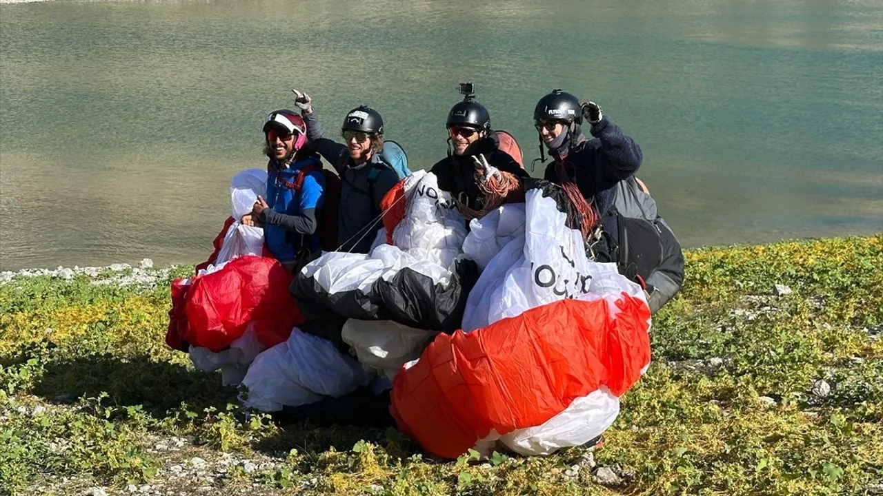 Erzurum'da Hava Sporları Festivali Rüzgar Gibi Devam Ediyor