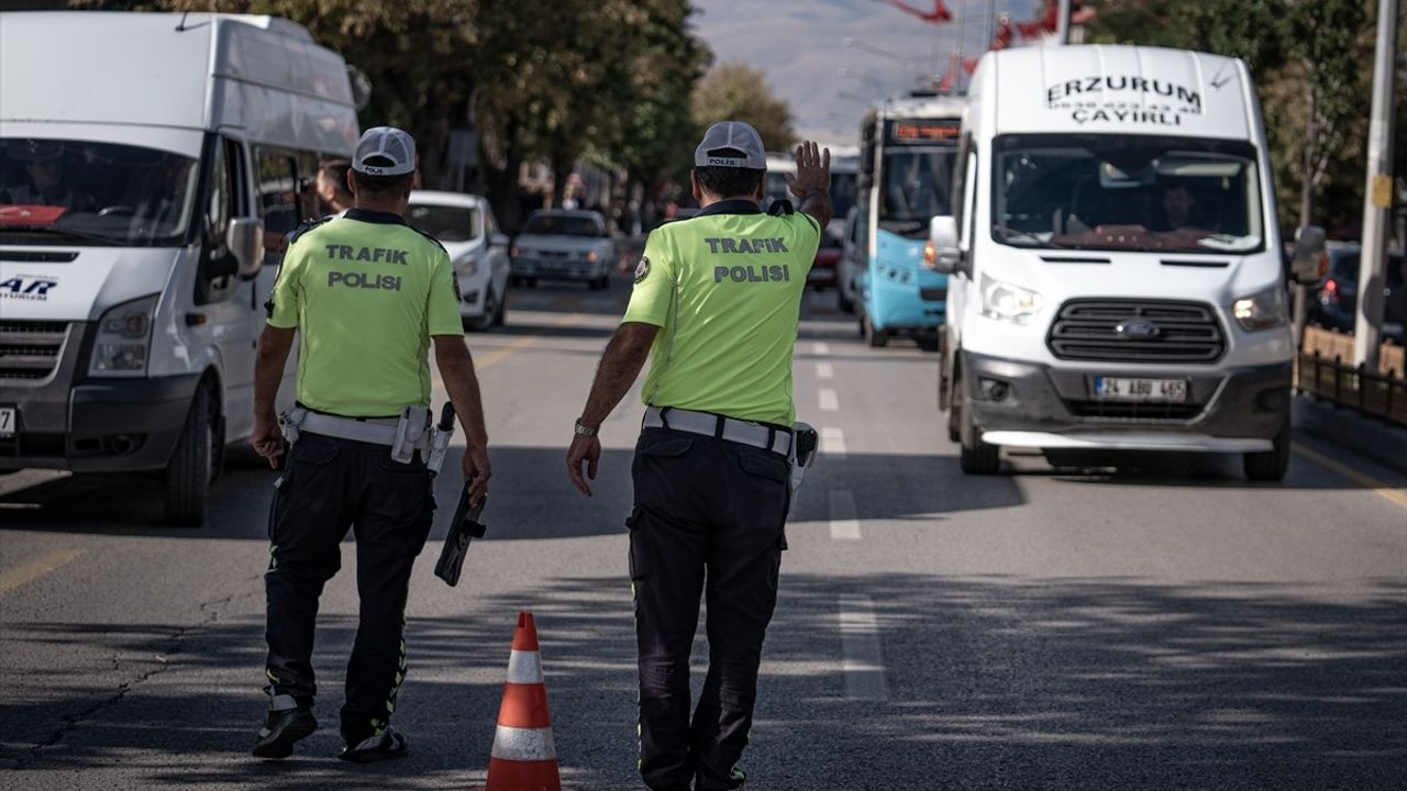 Erzurum'da Okul Servislerine Yoğun Denetim Uygulandı