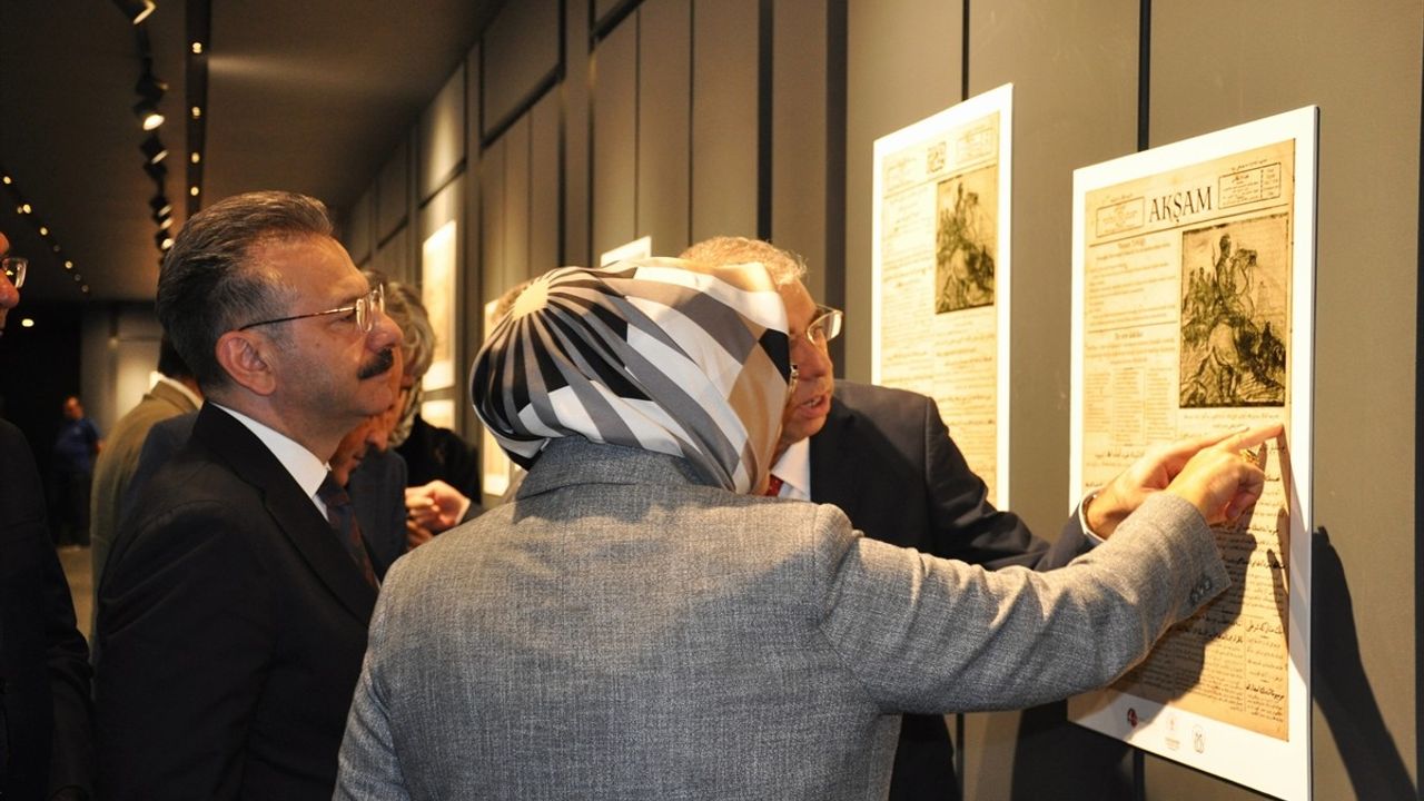 Eskişehir'de 'Direnişin Kalbi, Zaferin Eşiği' Sergisi Açıldı