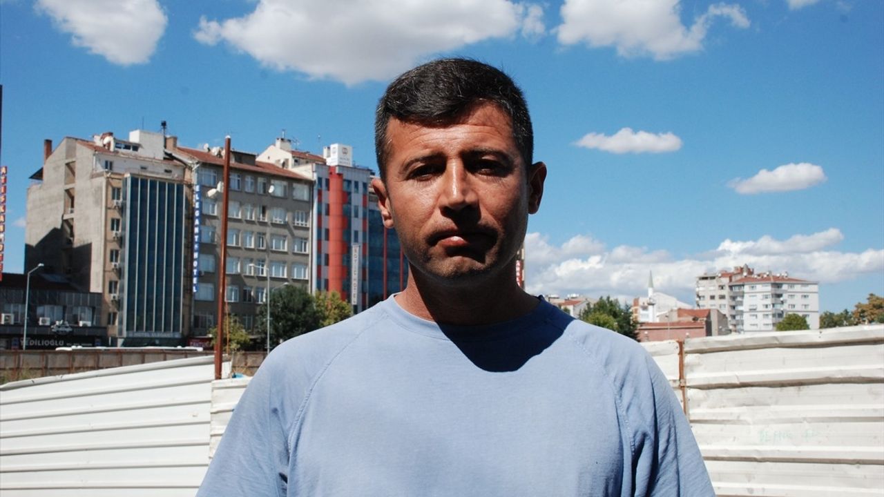 Eskişehir'de İnşaat Çalışması Sırasında Yol Çöktü