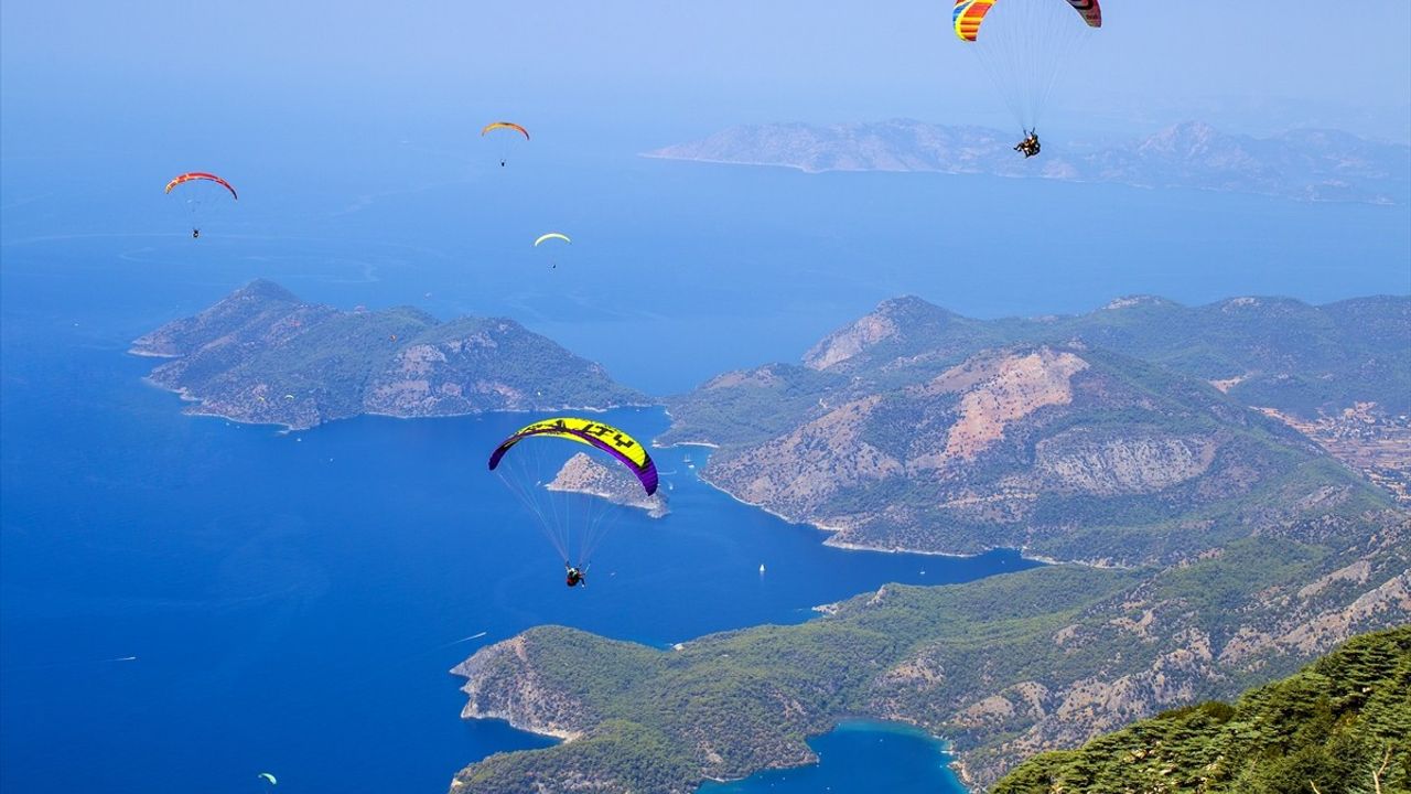 Fethiye Babadağ'da Tarihi Uçuş Sayısı: 138 Bin