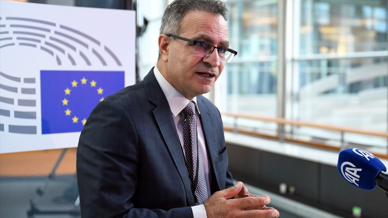 Filistin Temsilcisi Atieh: AB, İsrail'e Yaptırım Uygulamalı