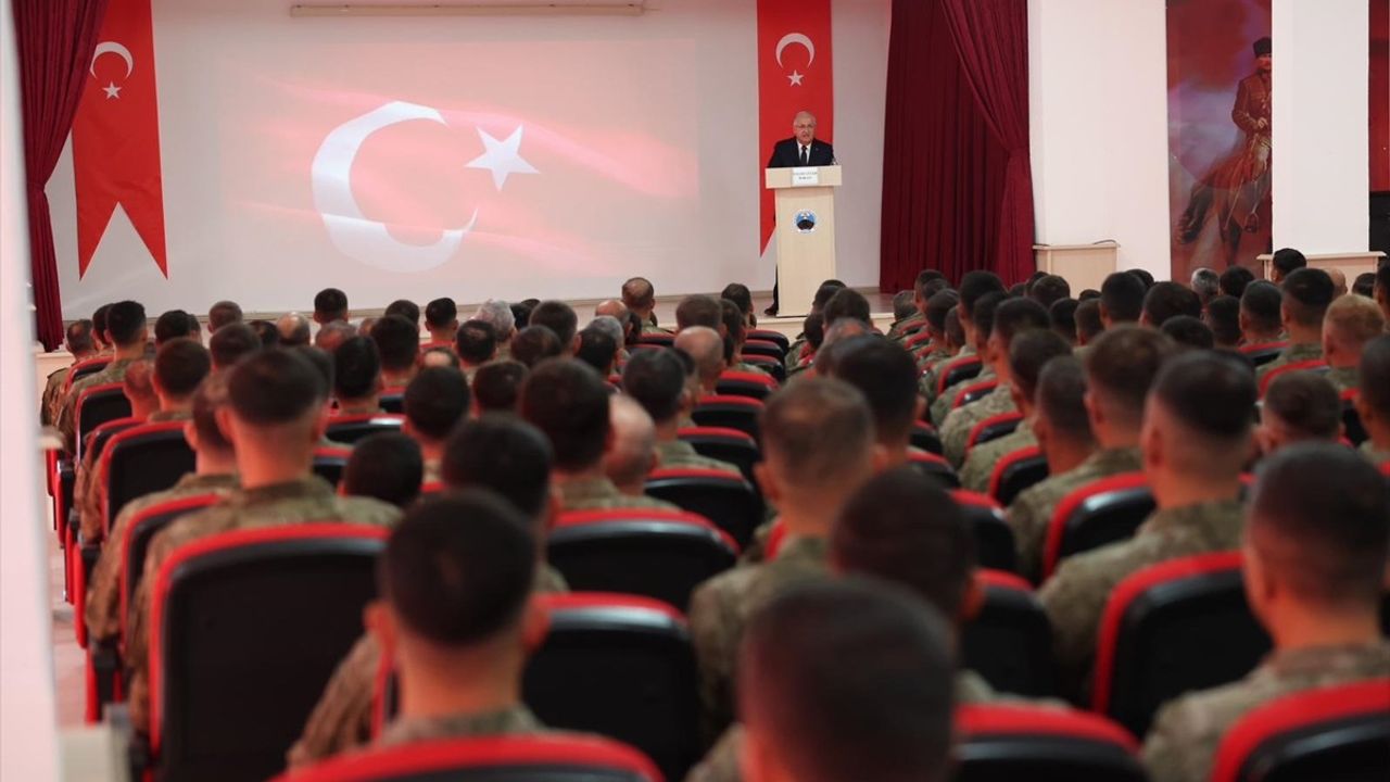 Hakkari'de Bakan Güler'den Terörle Mücadelede Yeni Dönem Vurgusu