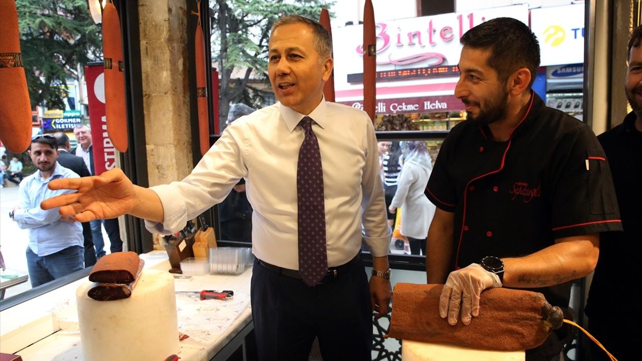 İçişleri Bakanı Yerlikaya, Kastamonu'da Ziyaretler Gerçekleştirdi
