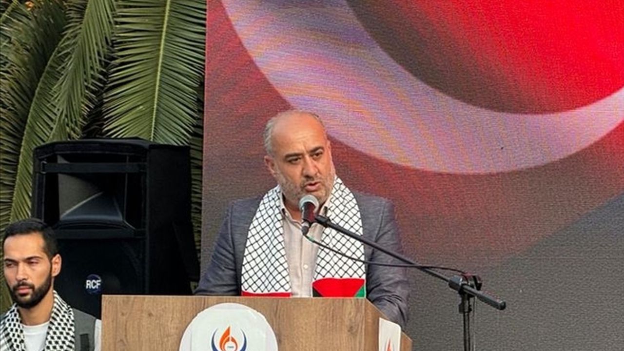 İstanbul'da Gazze İçin Boykot Mitingi Düzenlendi