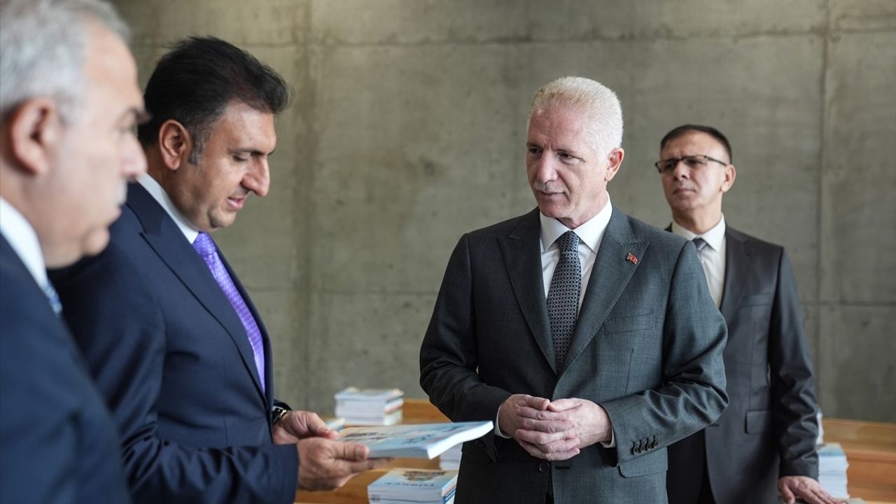 İstanbul Vali Gül, Güçlendirilmiş Okul Ziyaretiyle Eğitim Güvenliğine Vurgu Yaptı