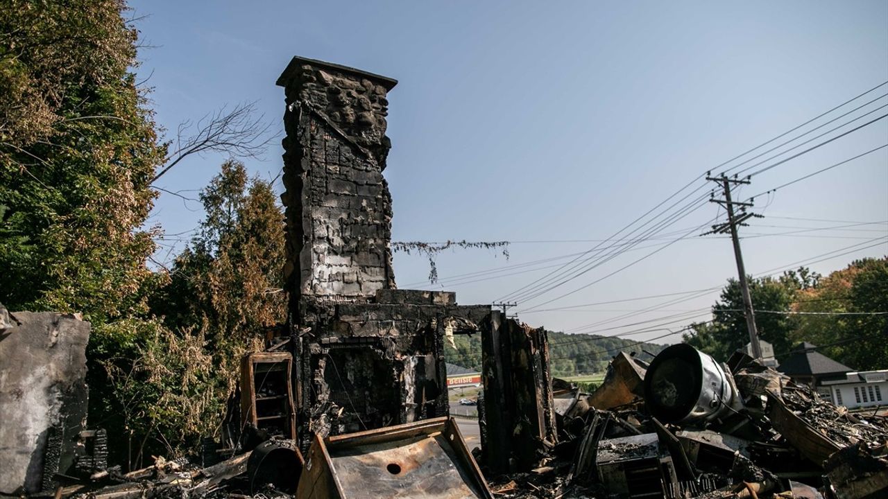 Kanada'da Kundaklama Saldırısına Uğrayan Türk Restoranı: Pizza Mozza
