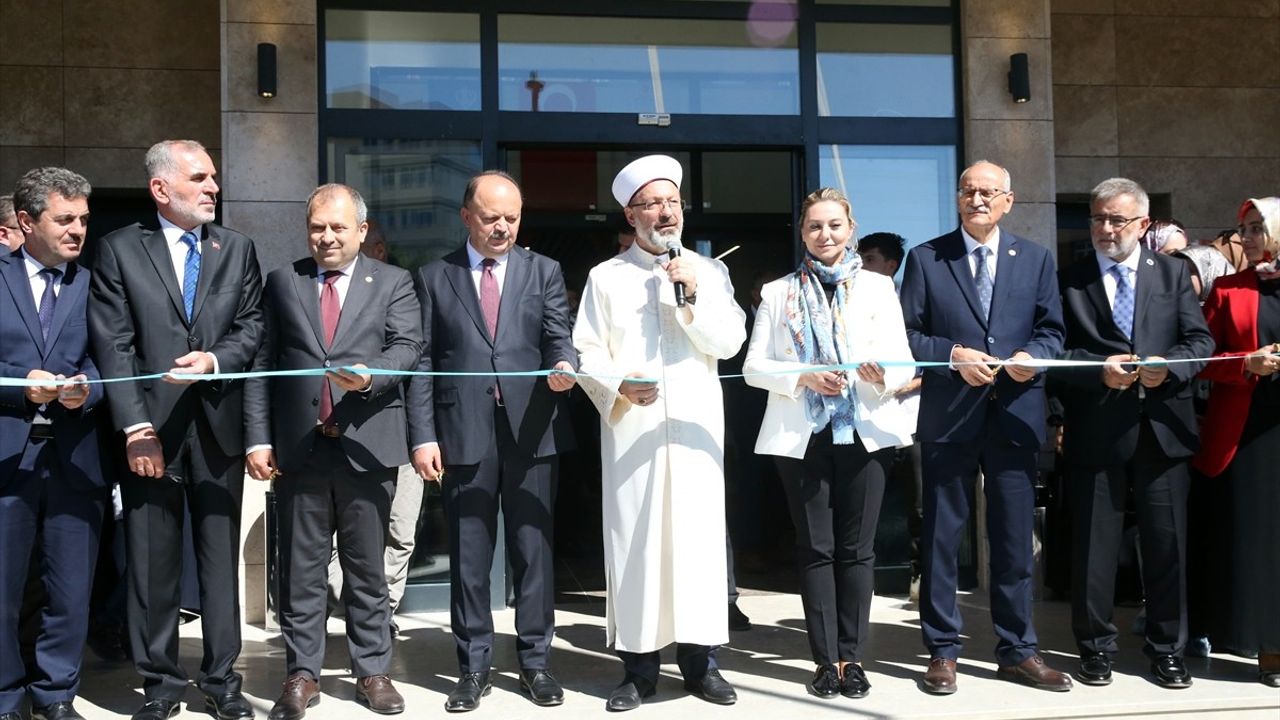 Kastamonu'da Kız Öğrenci Yurdunun Açılışı Gerçekleşti