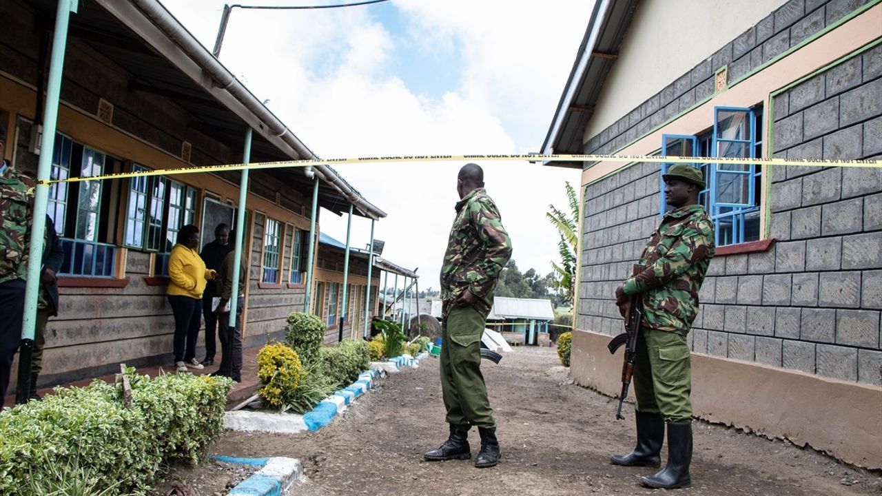 Kenya'da Feci Yangın: 16 Öğrenci Hayatını Kaybetti