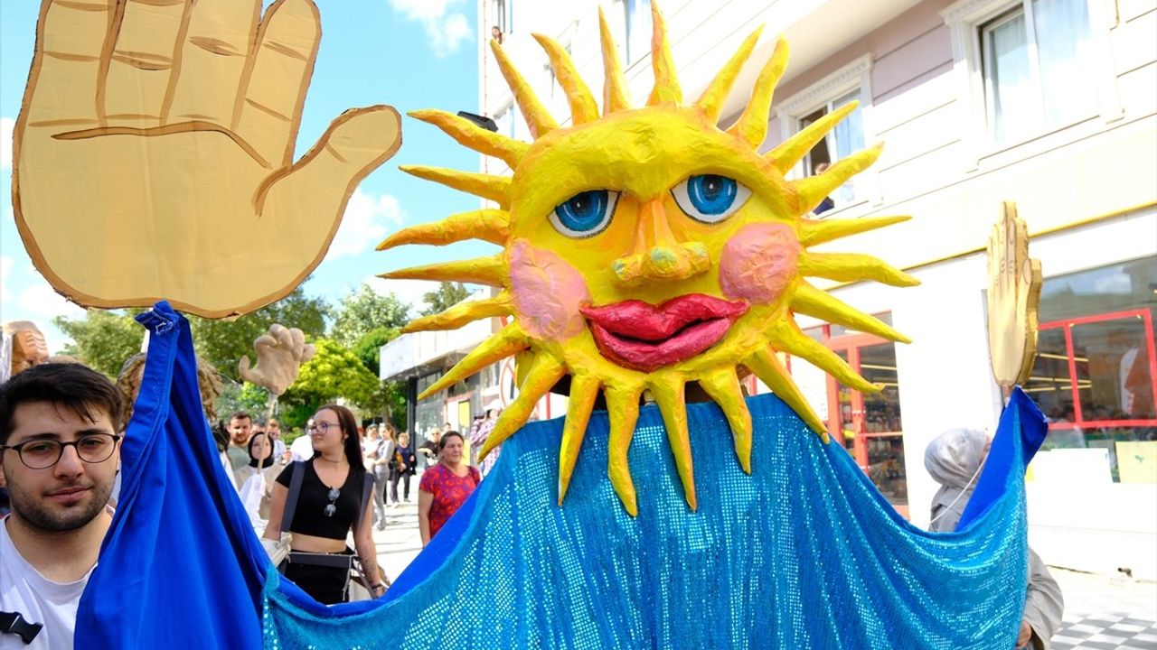 Kırklareli'nde 15. Bağ Bozumu Şenlikleri Coşkuyla Başladı