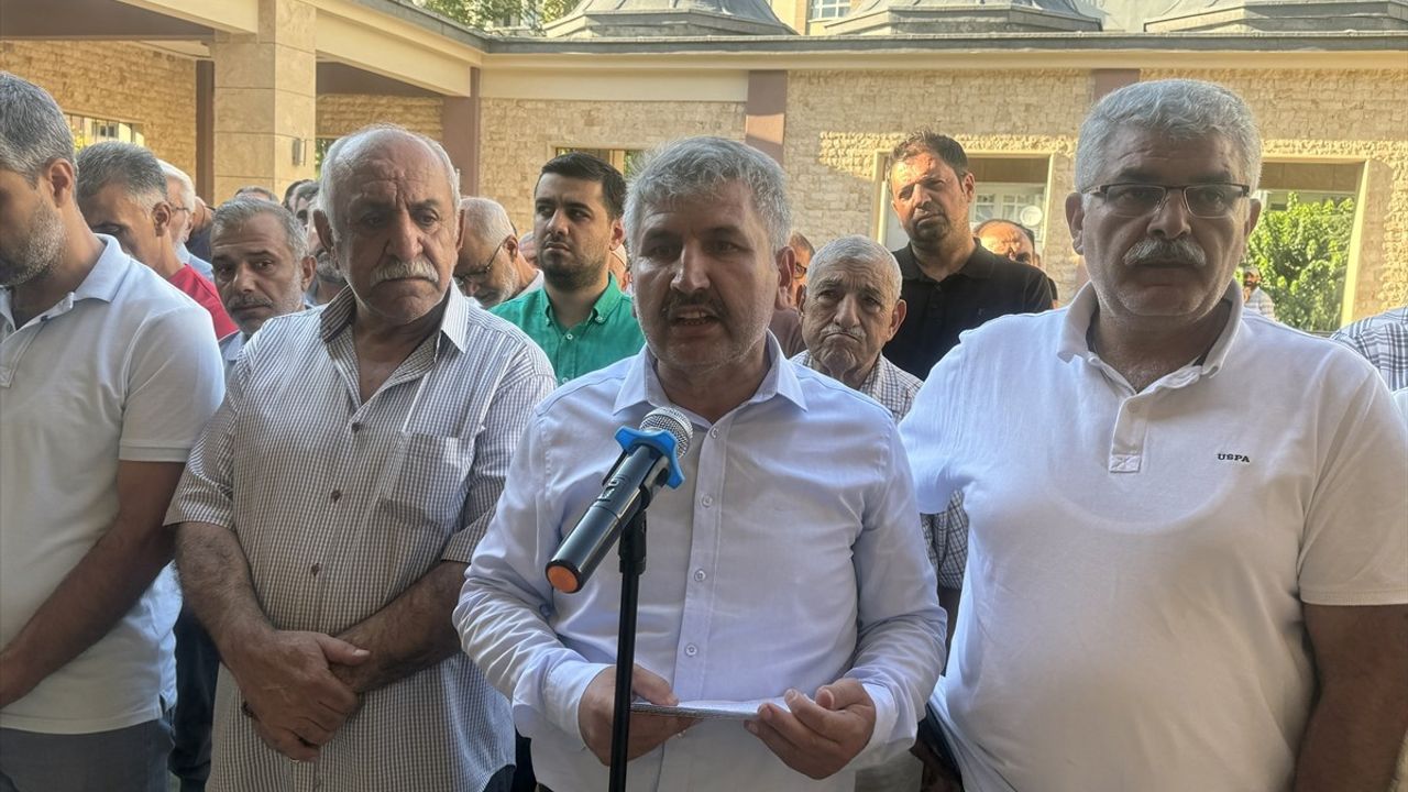 Malatya'da Ayşenur Ezgi Eygi İçin Gıyabi Cenaze Namazı Düzenlendi