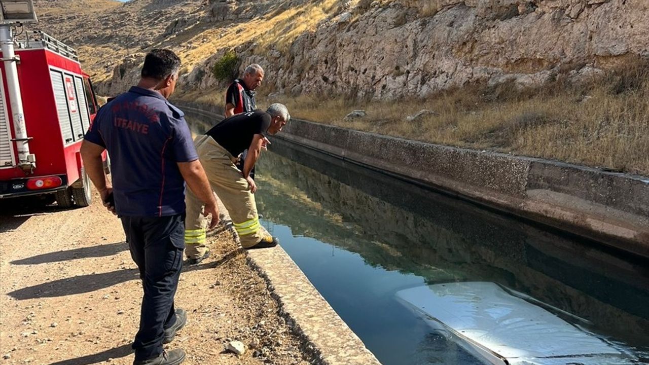 Mardin'de Sulama Kanalına Düşen Araçtaki Çocuklar Yaralandı