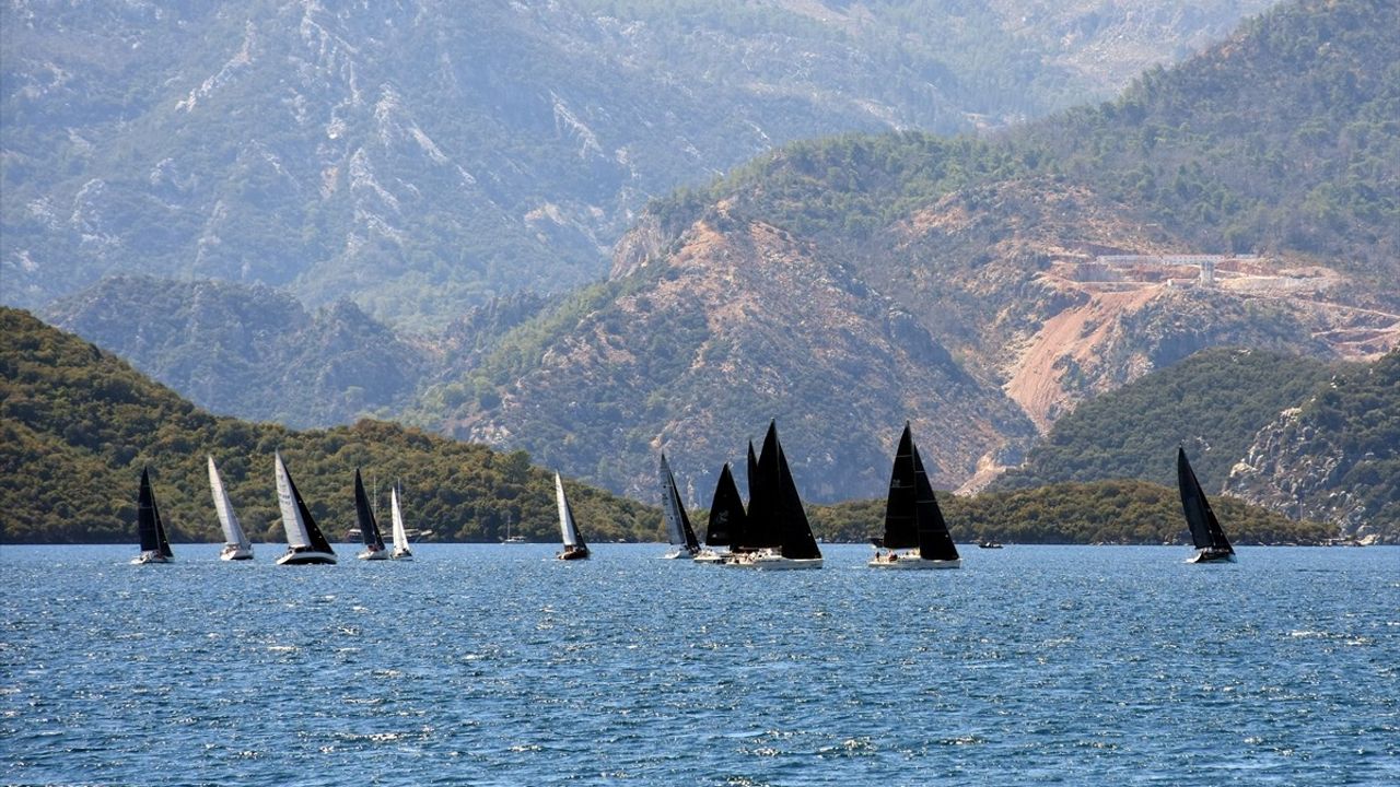 Marmaris'te 17. Uluslararası Channel Regatta Yelkenli Yat Yarışları Başladı