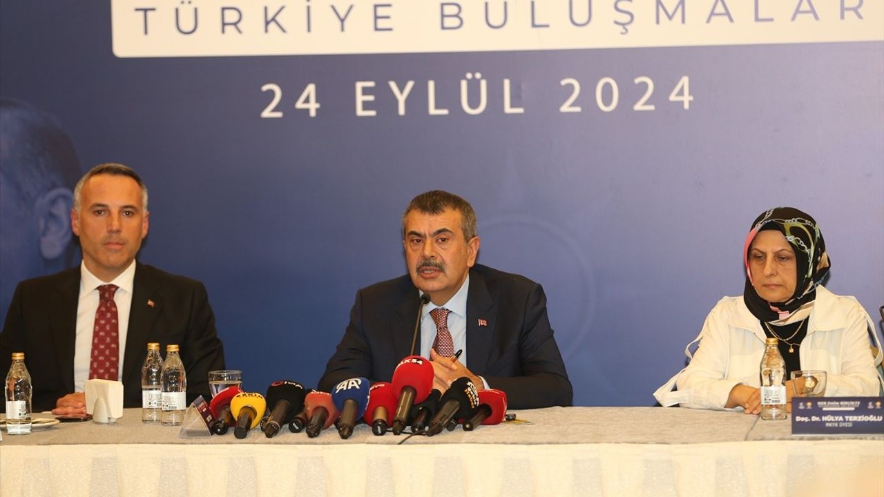 Milli Eğitim Bakanı Tekin'den Eğitimde Yapay Zeka ve Müfredat Revizyonu Açıklamaları