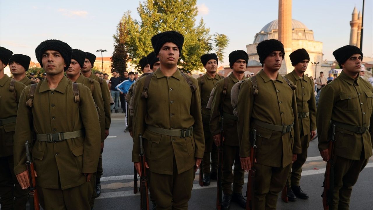 Mustafa Kemal Atatürk'ün Sivas'a Gelişi Temsili Olarak Canlandırıldı