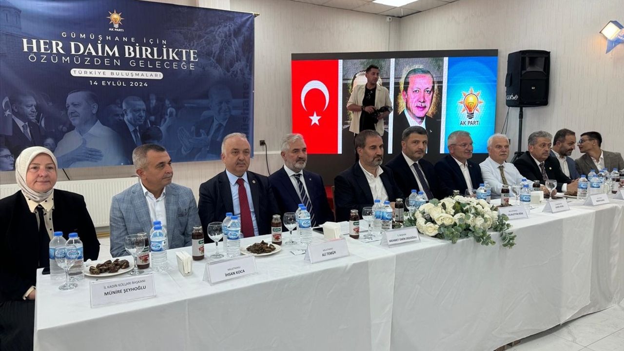 Mustafa Şen Gümüşhane'de AK Parti'yi Savundu