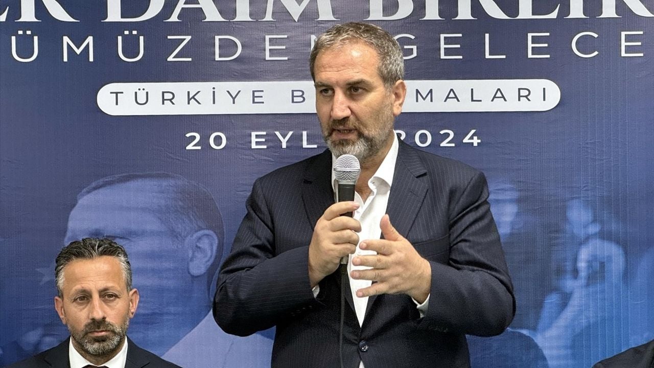 Mustafa Şen İzmir'i Eleştirdi: 'Deniz ve Balıklar Öldürüldü'