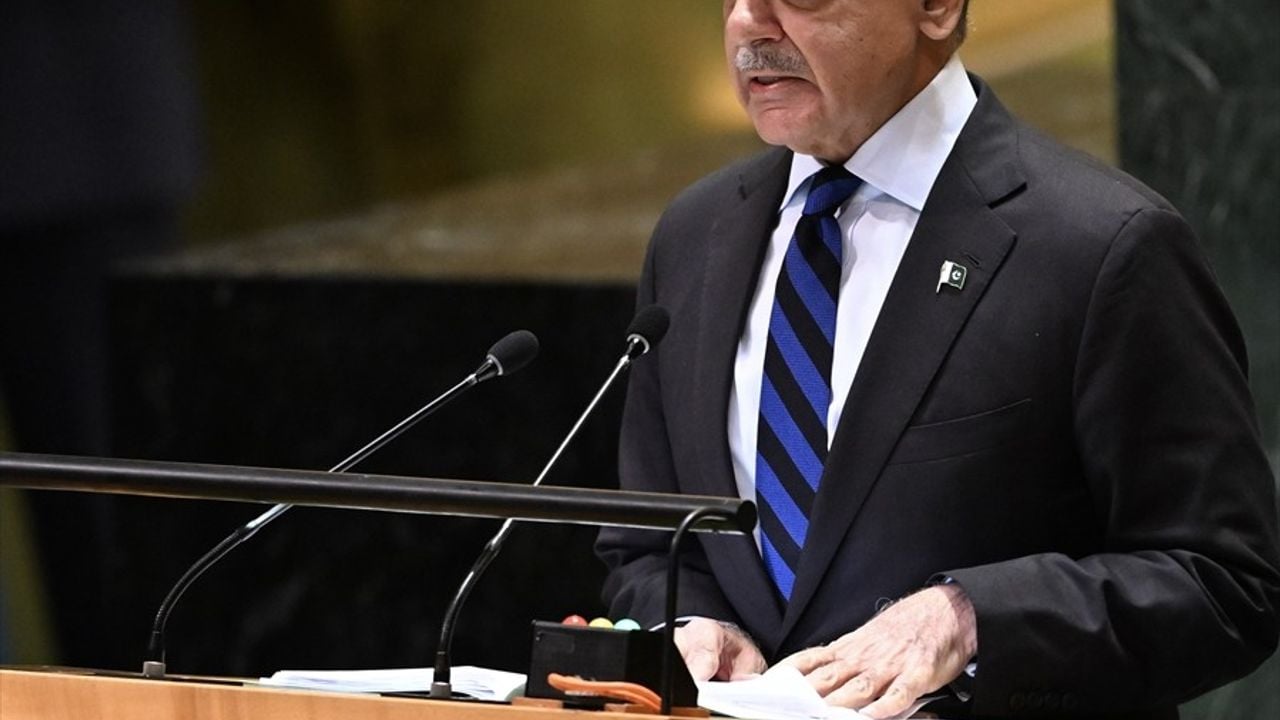 Pakistan Başbakanı Şahbaz Şerif'ten Hindistan'a Sert Mesaj