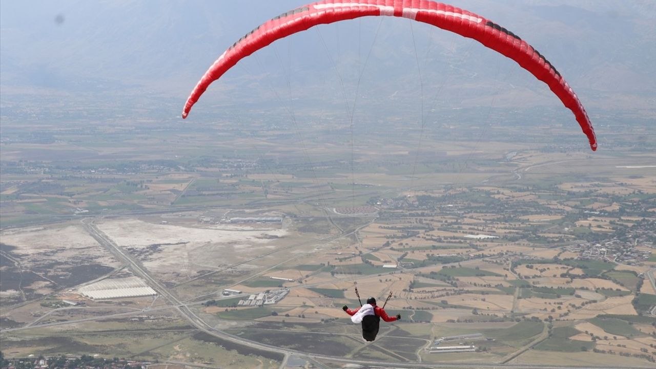 Paramotor Sporcuları Kayıt Altına Alınıyor