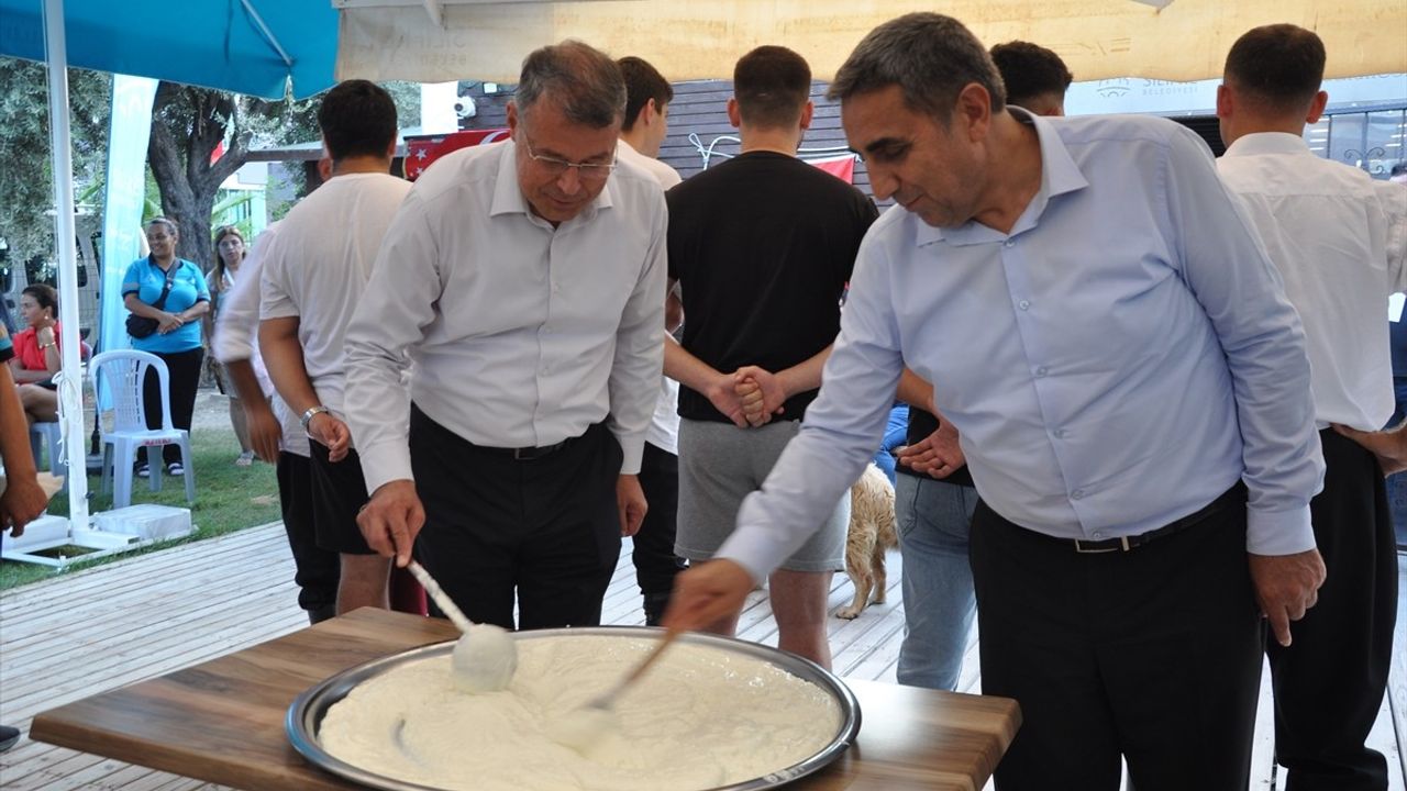 Silifke Yoğurdu Mayalama ve Yeme Yarışması Başarıyla Gerçekleşti