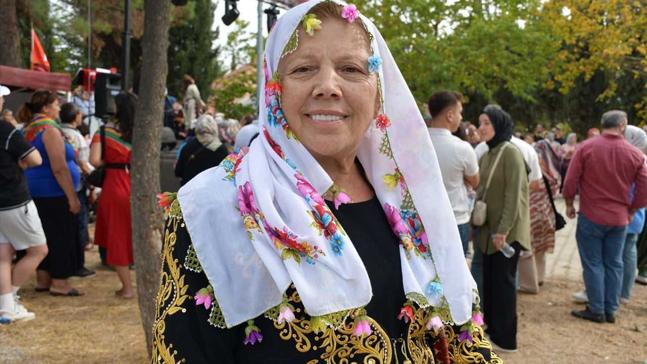 Söğüt Ertuğrul Gazi'yi Anma ve Yörük Şenlikleri'nde Yörük Sahnesi Kuruldu